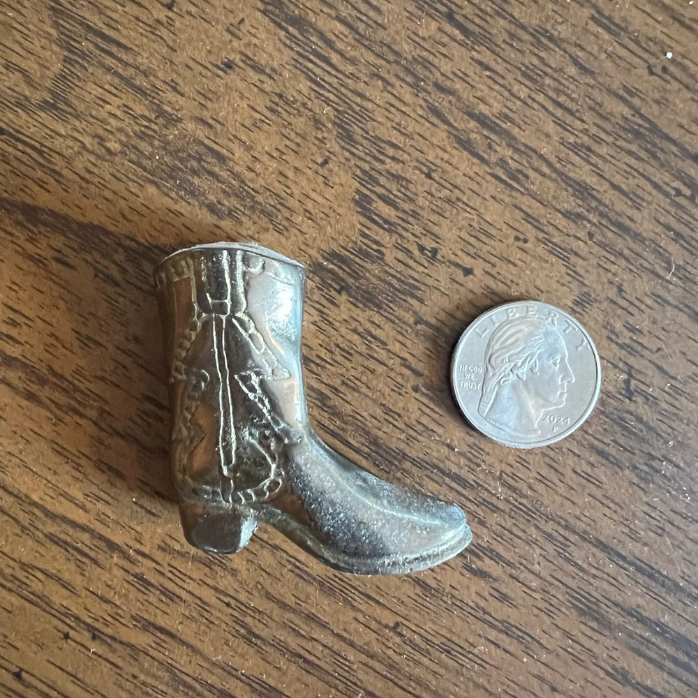 Vintage 1970’s western boot paperweight - Picture 2 of 2